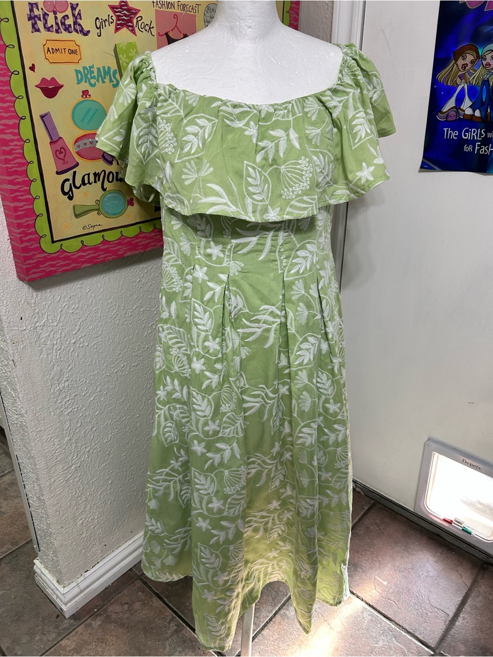 Off-Shoulder Green Floral Maxi Dress